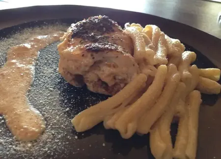 Roulé de dinde au fromage et aux tomates confites