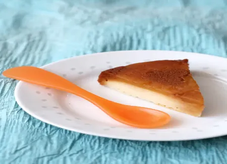 Gâteau de semoule aux pommes caramélisées