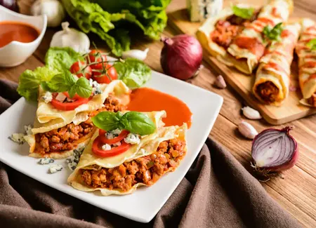 Crêpes farcies sauce bolognaise