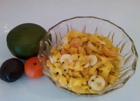 Ananas en salade de fruits