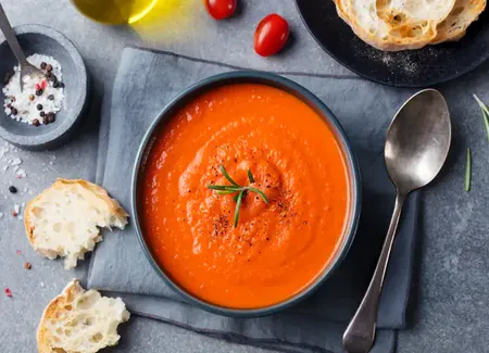 Soupe à la tomate facile