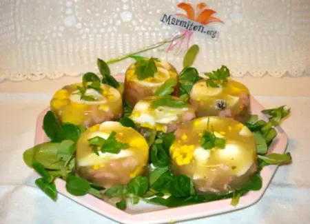Aspic d'oeufs en gelée