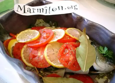 Daurade rose farcie aux herbes et au citron