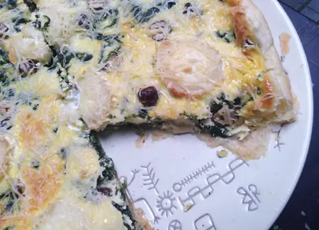 Quiche chèvre épinards et noisettes