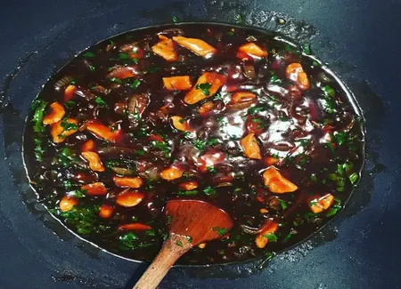 Poulet caramel coriandre et riz thaï