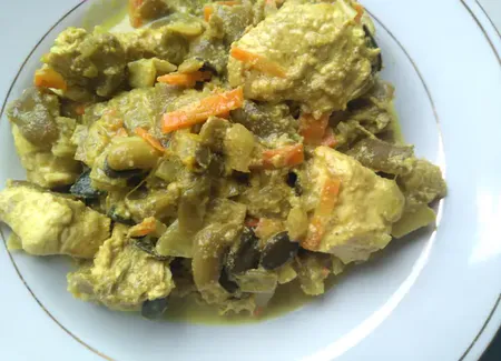 Poulet au lait de coco à l'indienne