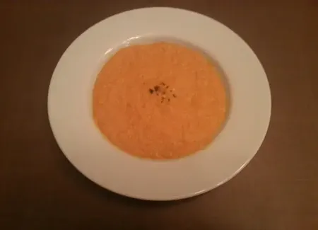 Potage léger aux carottes et curry