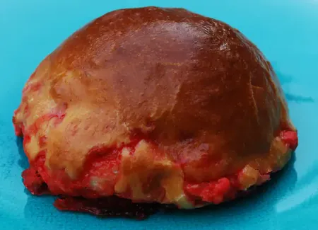 Brioches aux pralines roses