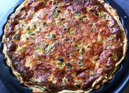 Quiche aux asperges et lardons