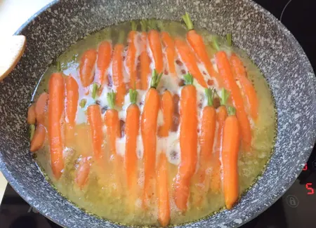 Carottes glacées au miel