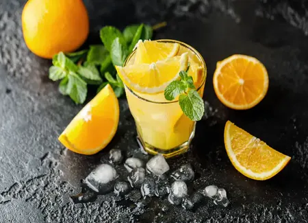 Screwdriver cocktail (vodka orange)