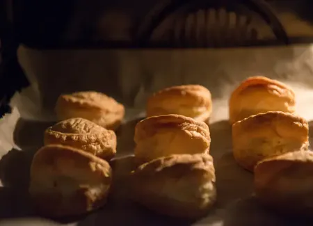 Chaussons de feta (tyropitakia, spécialité grecque)