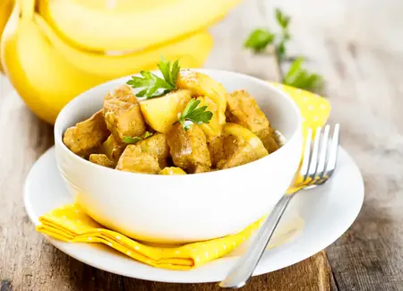 Curry de porc aux bananes