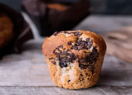 Mini muffins aux peaux de bananes