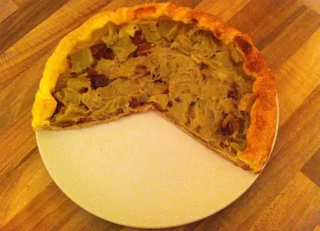 Tarte à la rhubarbe et au pain d'épices aux figues