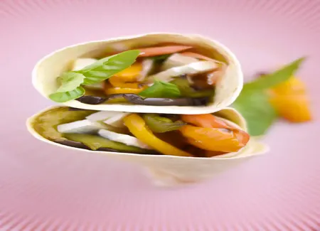 Wrap aux légumes d'été et feta