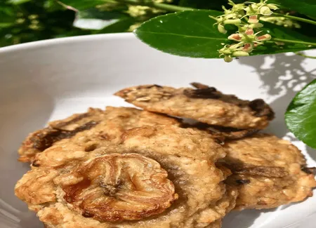 Cookies à l'okara d'avoine & éclats de peaux de banane caramélisées