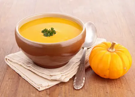 Potage au potiron et à la noix de coco