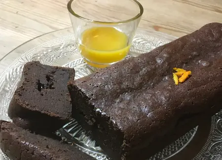 Fondant chocolat-orange et coulis à l'orange