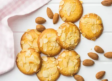 Tuiles croustillantes aux amandes
