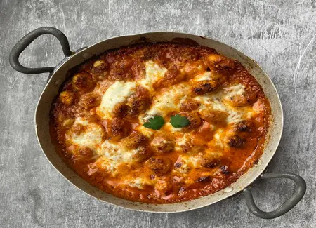 Gnocchi gratinés sauce spéciale