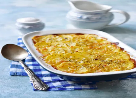 Gratin de pomme de terre et de saumon fumé