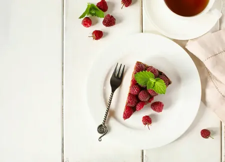 Gâteau d'anniversaire mousse chocolat-framboise