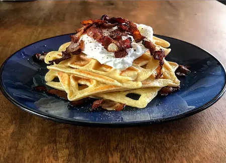 Gaufres salées bacon & oeuf poché
