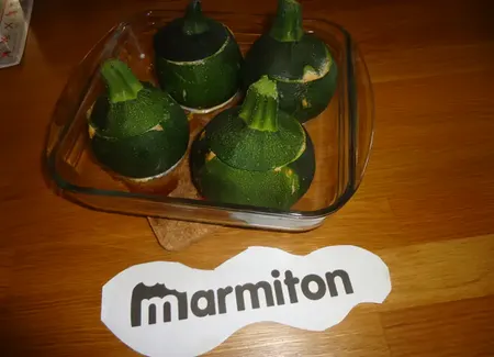 Courgettes rondes farcies au thon
