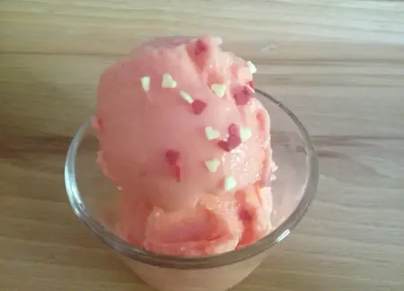 Glace aux fraises tagada