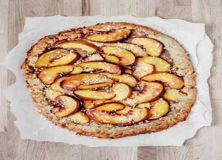 Tarte rustique pêches-coco