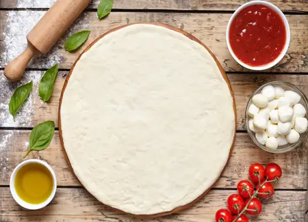 Véritable pâte à pizza à l'italienne
