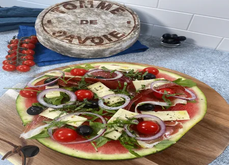 Salade pastèque tomme de savoie façon pizza