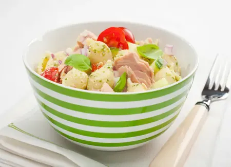 Salade de pâtes thon et pesto