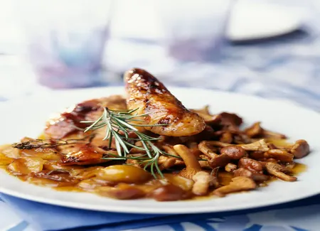 Coq au vin blanc et à la mirabelle