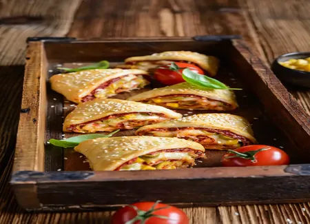 Cornets feuilletés façon pizza