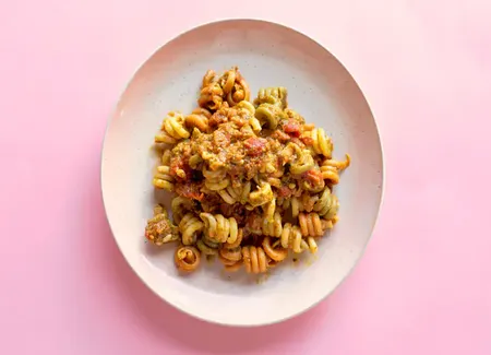 Pâtes au pesto rosso et au poulet