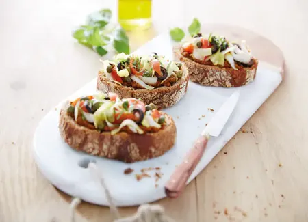 Bruschetta d’endives à la provençale