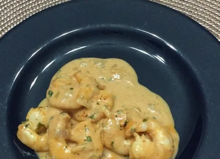 Scampis à l'estragon et sauce tomatée