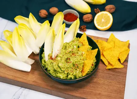 Salade d’endives à dipper façon guacamole