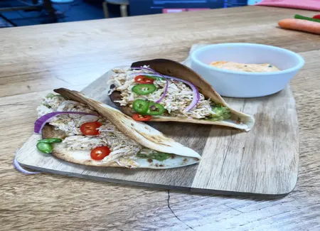 Tacos poulet effiloché