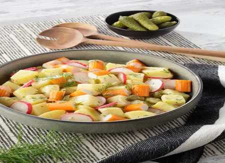 Salade de pommes de terre au surimi moelleux