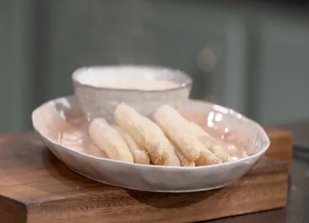 Asperges sauce mousseline par laurent mariotte