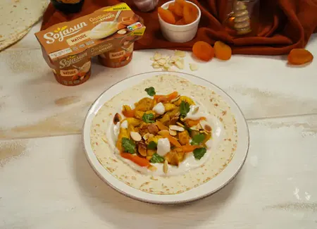 Tortillas au poulet épicé, amandes et abricots
