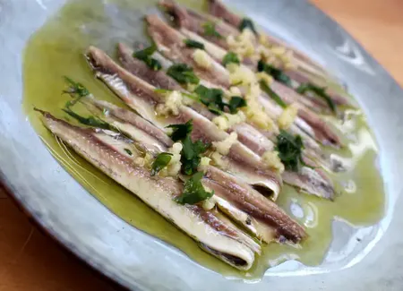 Acciughe marinate (anchois marinés)