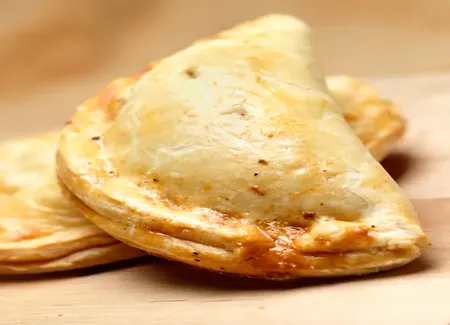 Aiguillettes de poulet aux morilles et foie gras en chausson