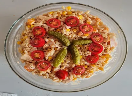 Salade de pâtes alaska
