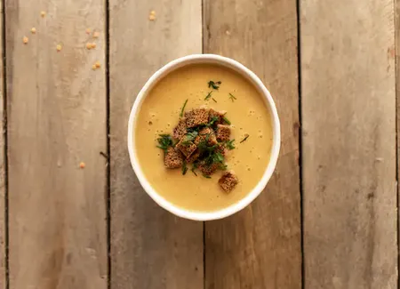 Velouté de chicons au curry et bacon (endives)