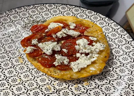 Mini tatins de tomates cerises et feta