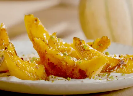 Melon en quartiers, labneh maison par laurent mariotte